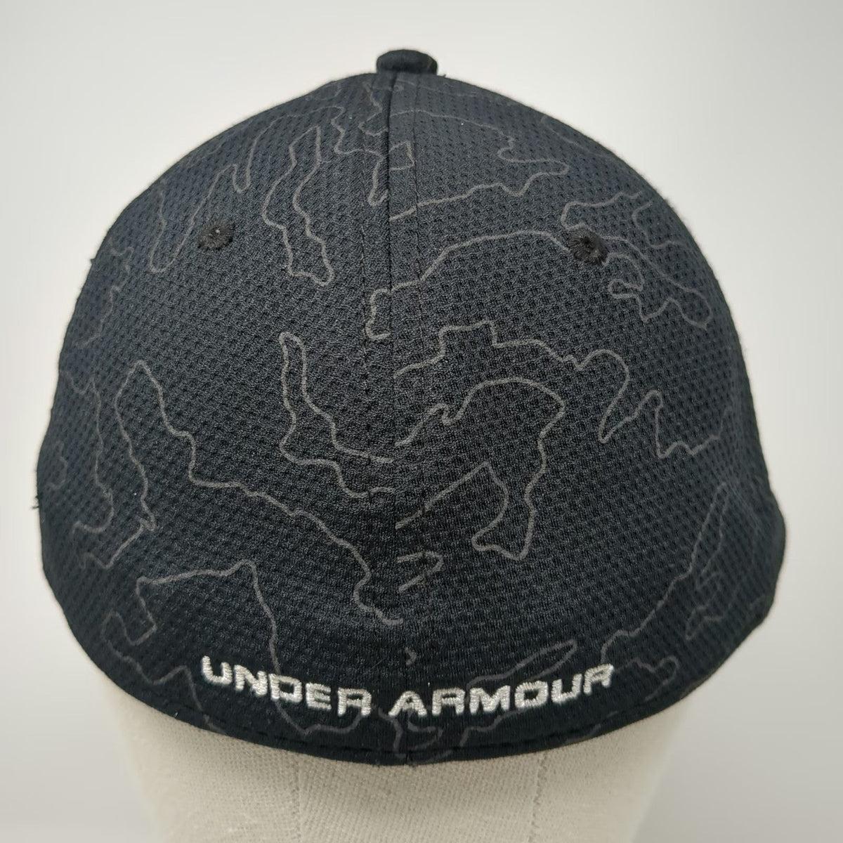 Under Armour Baseball Cap Black L Hat Fitted Gray Camo Topo Pattern Blitzing