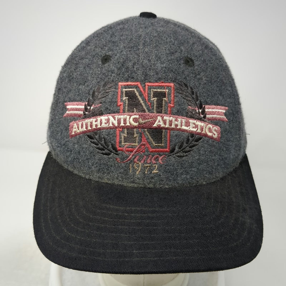 Nike Snapback Hat Gray One Size Wool Blend Authentic Athletics N Logo Sport