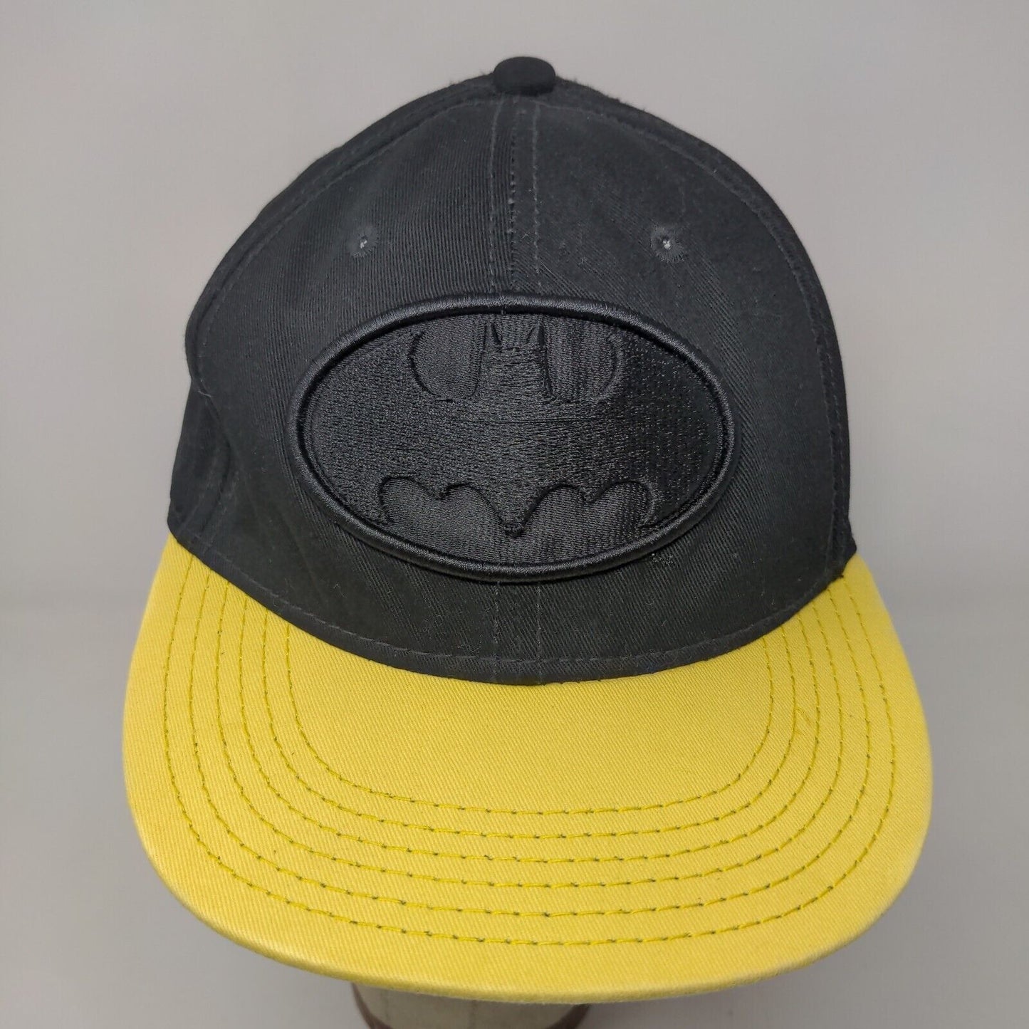 Batman Men's Snapback Hat Black Yellow Embroidered Logo Cotton Polyester