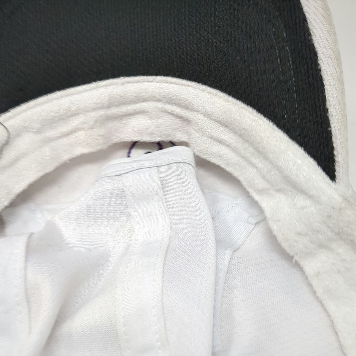 White 5 Panel One Size ChiRunning Strapback Mesh Performance Running Sport Hat