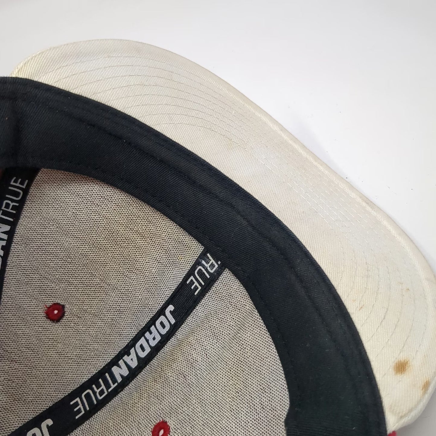 Jordan Snapback Red One Size Hat Jumpman Logo Embroidered Cotton White Flat Brim