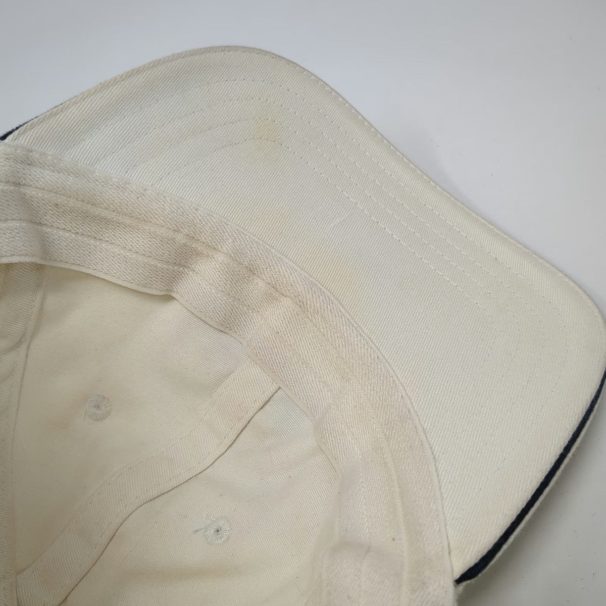 Nautica Baseball Cap White M Fitted Embroidered Logo A-Flex Stretch Fit Hat