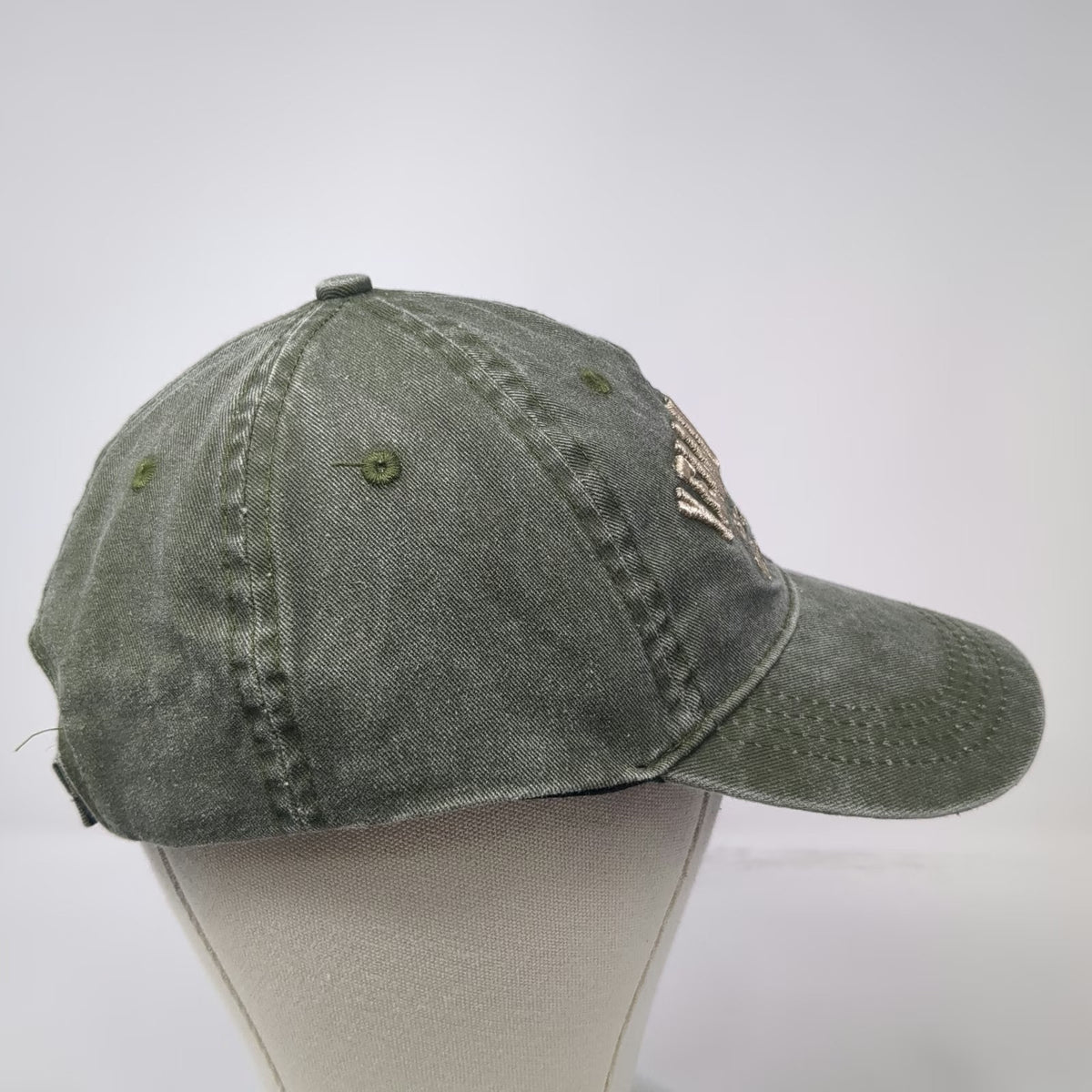Lucky 7 Yellowstone National Park Buffalo Green One Size Baseball Cap Hat Cotton