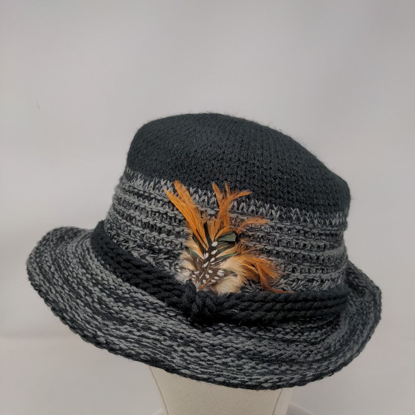 18 Collection Fedora Hat Multicolor One Size Feather Wide Brim Two Tone Knit
