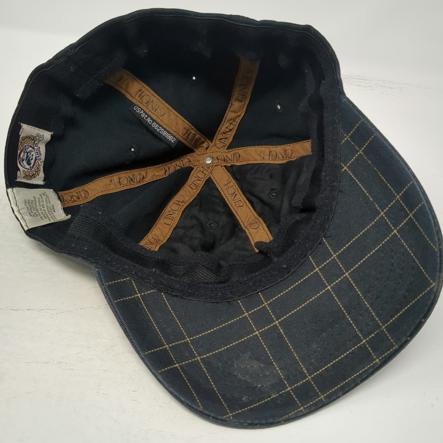 Cinch Baseball Cap Black One Size Grid Pattern Embroidered Logo Stretch Fit Hat