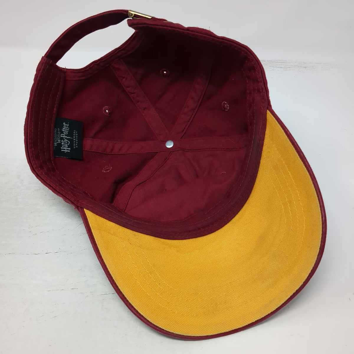 Wizarding World Harry Potter Red 5 Panel One Size Gryffindor Quidditch Hat Gold
