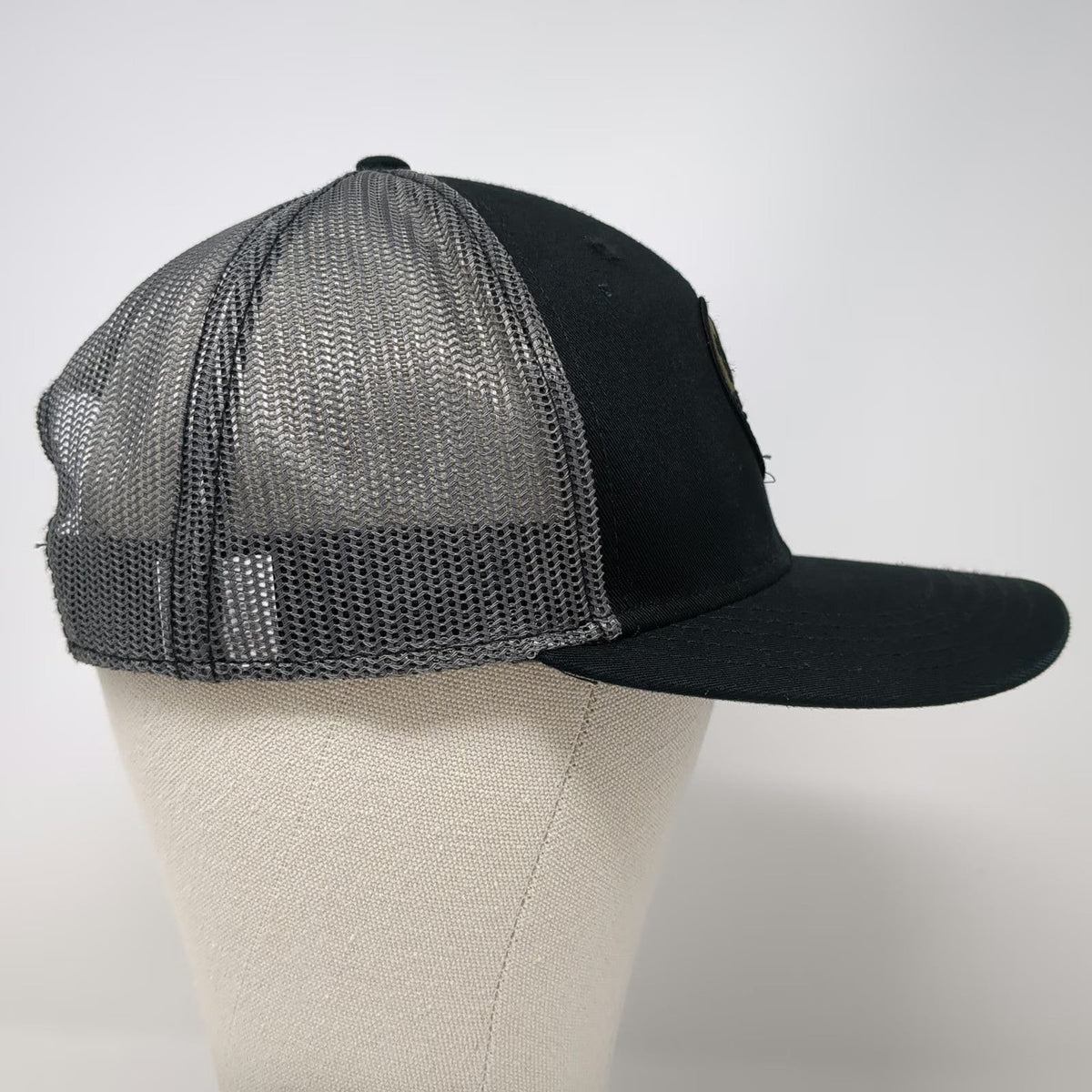 Trucker Hat Black One Size Yellowstone National Park Mesh Snapback Pine Trees