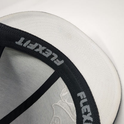 Flexfit Baseball Cap Black White L-XL Pinstripe Skull Pirate Curved Brim Hat