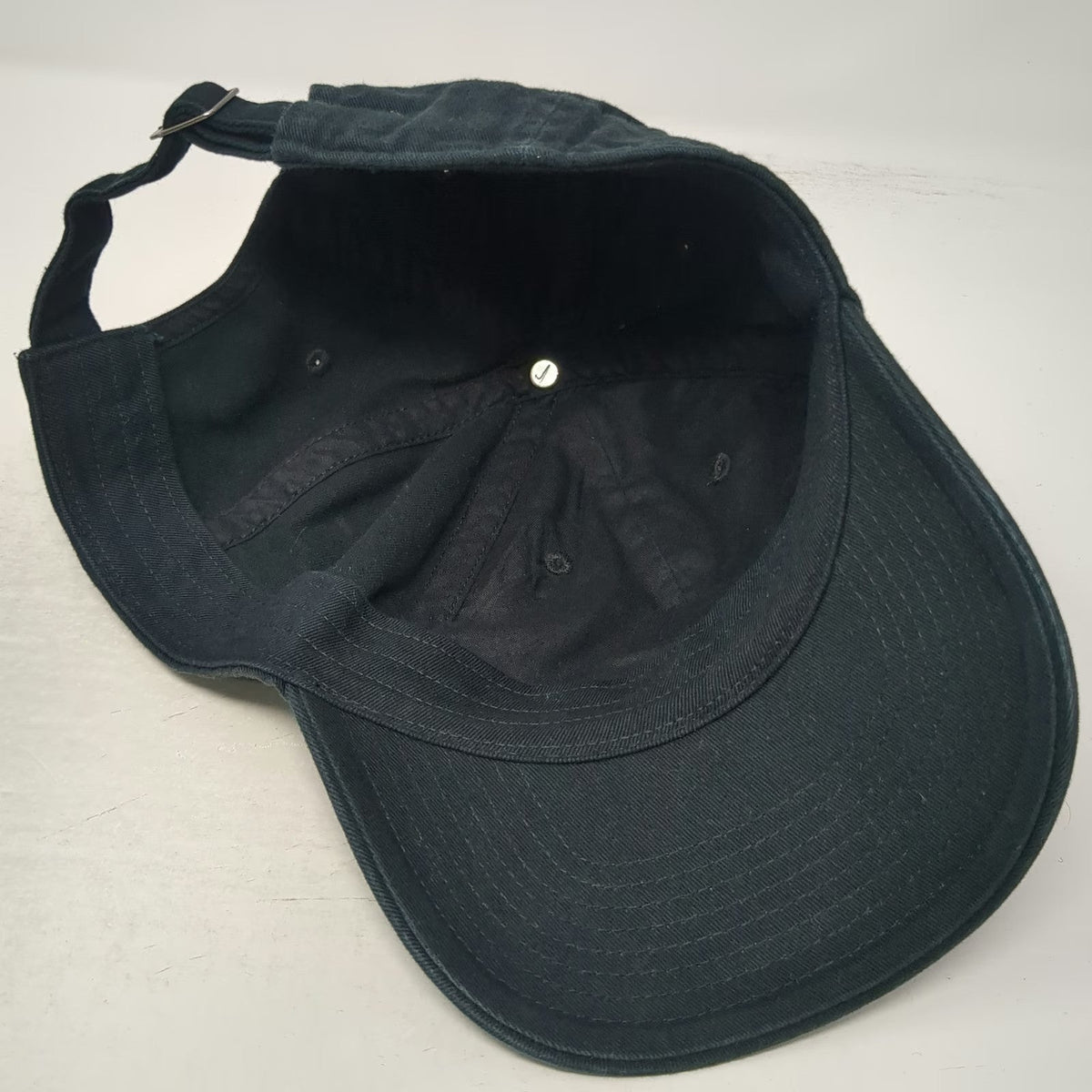 Nike Baseball Cap Black L Slideback Strap Embroidered Swoosh Logo Cotton Hat