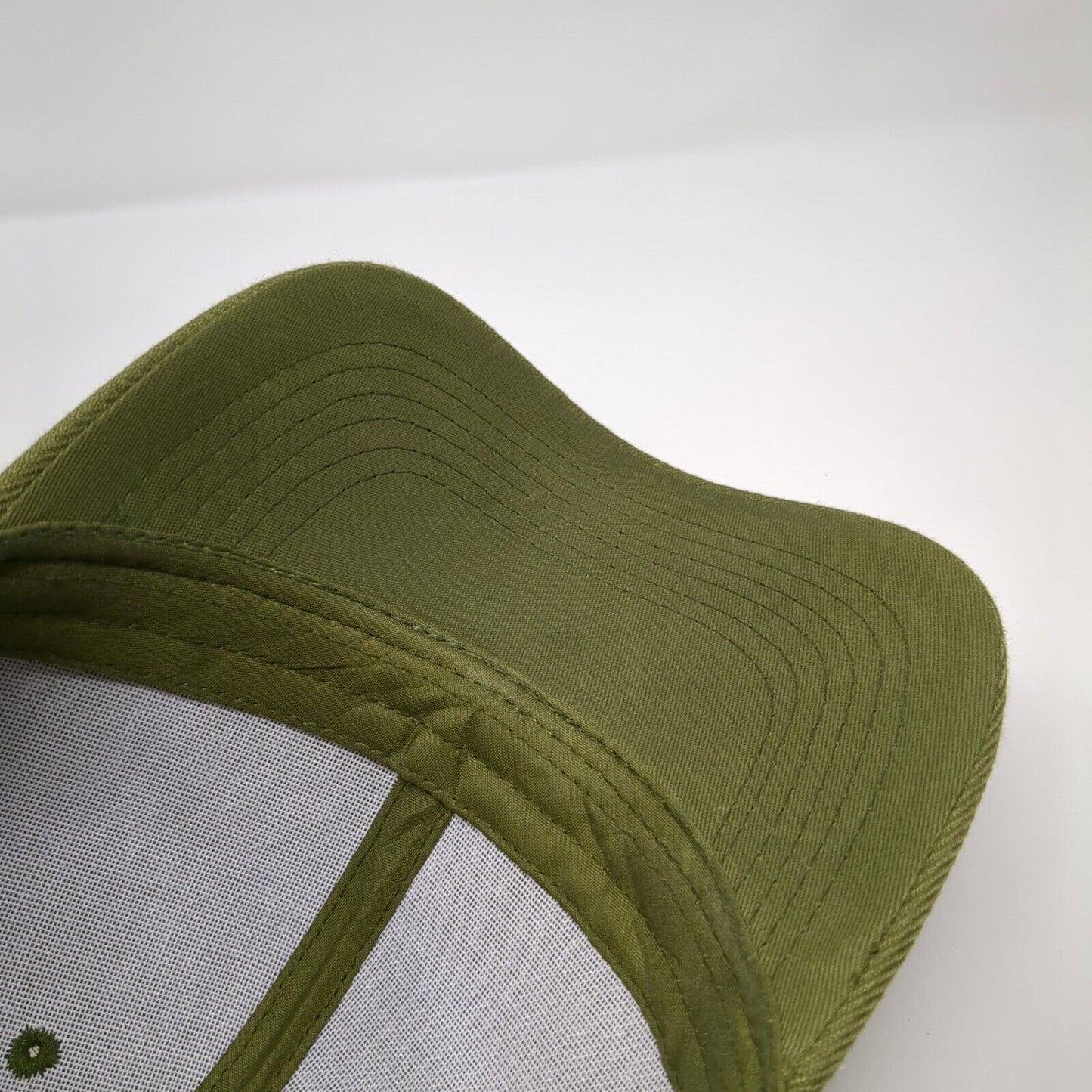Unbranded Strapback Hat Green One Size Adjustable Vented Holes 6 Panel Blank