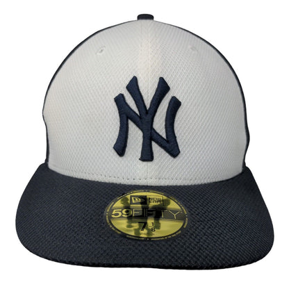 New Era Men's Fitted Hat Bue 7 1/8 Embroidered New York Yankees Logo 59Fifty