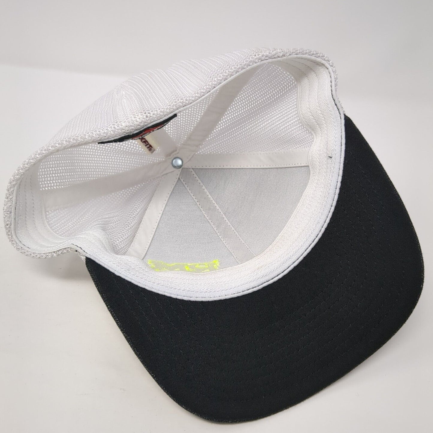 RM Mechanical Fitted Mesh Back Trucker Hat Black S-M Flexfit Colorblock