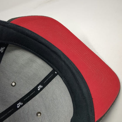 Nike SB Baseball Cap Black One Size Snakeskin Brim Red Underbrim Strapback Hat