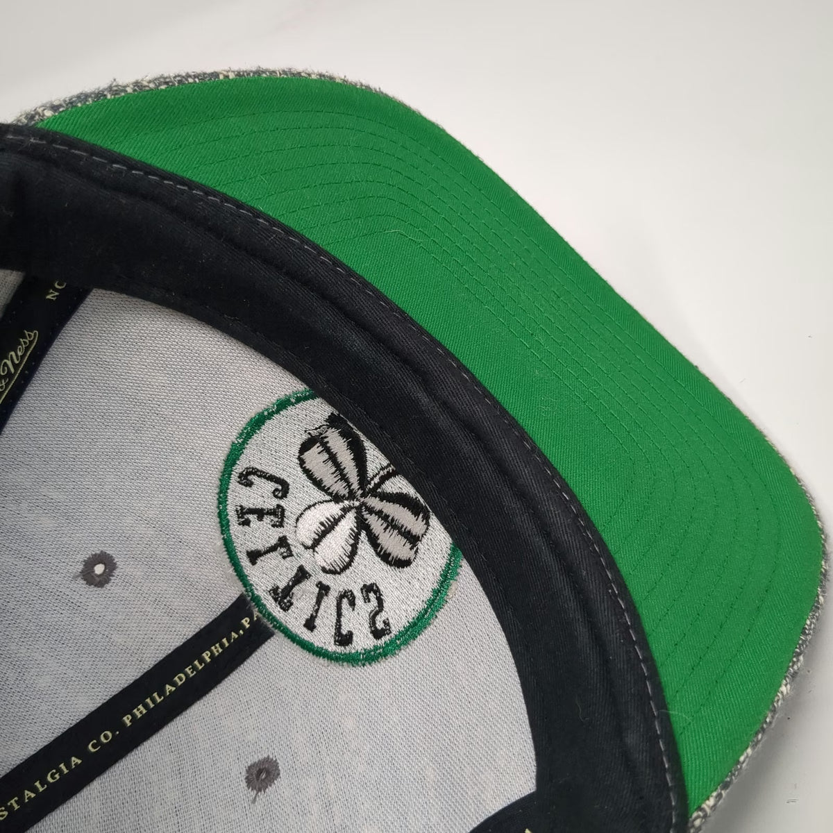 Mitchell & Ness Boston Celtics NBA Snapback Gray Green Black One Size Tweed Hat