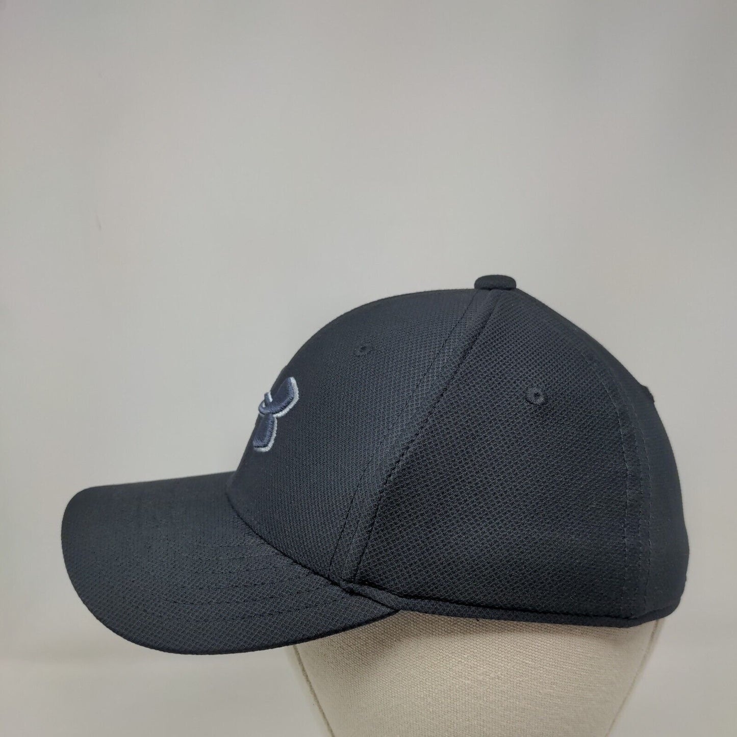 Under Armour Fitted Hat Black Youth XS/S Classic Fit Embroidered 6 Panel
