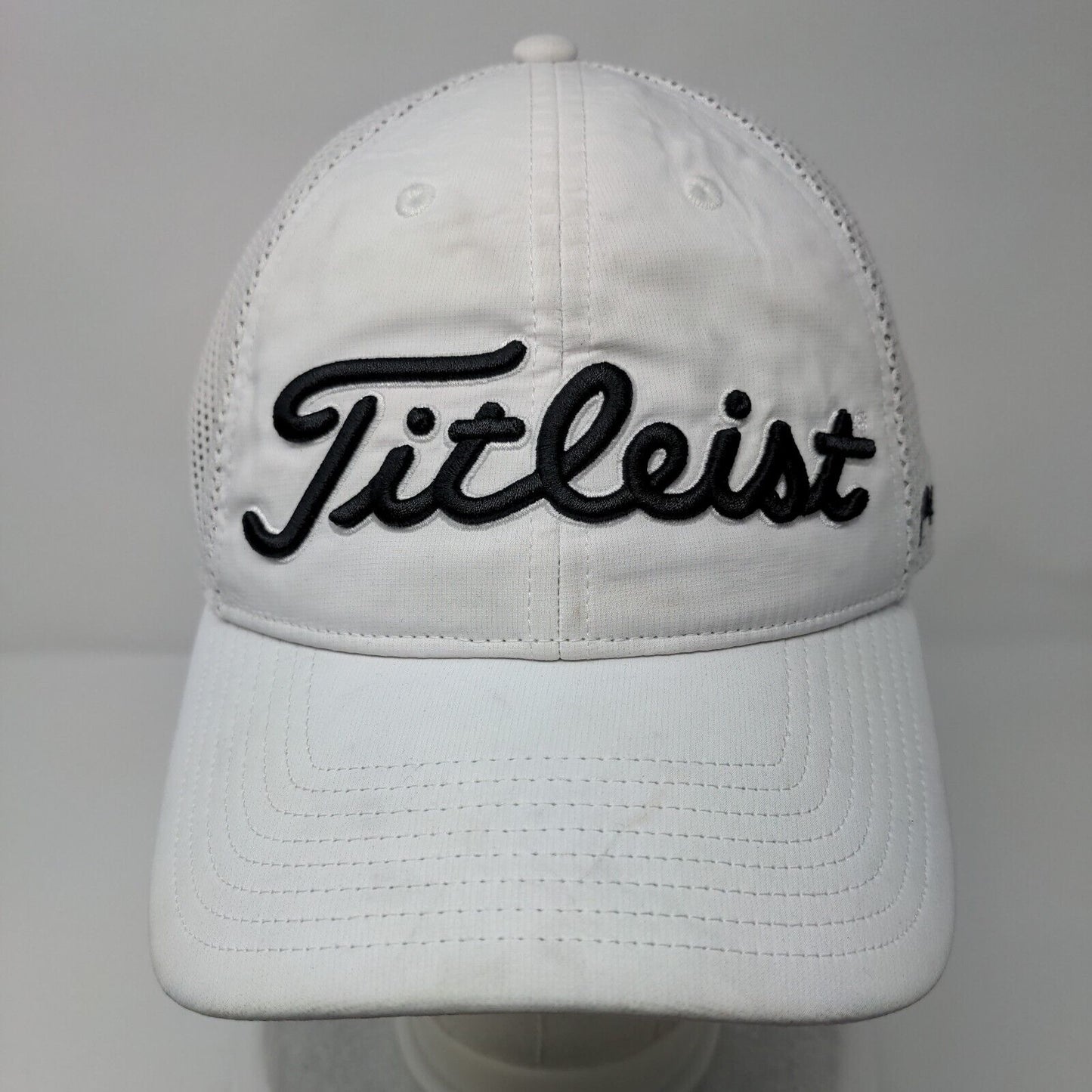 Titleist Golf Snapback Mesh Back Hat White One Size Adjustable 6 Panel