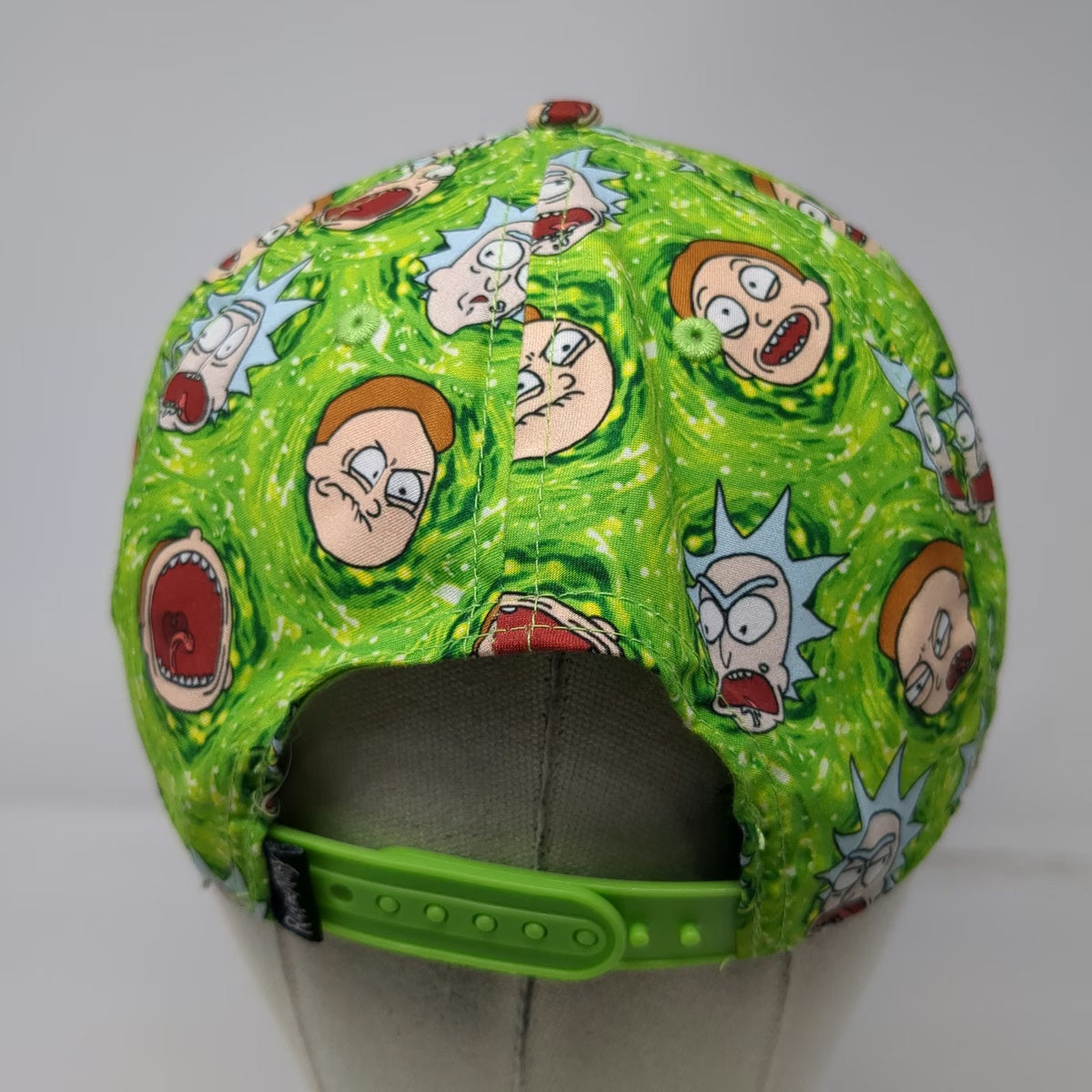 Bioworld 5 Panel Green Hat One Size Snapback Rick and Morty All Over Print Faces
