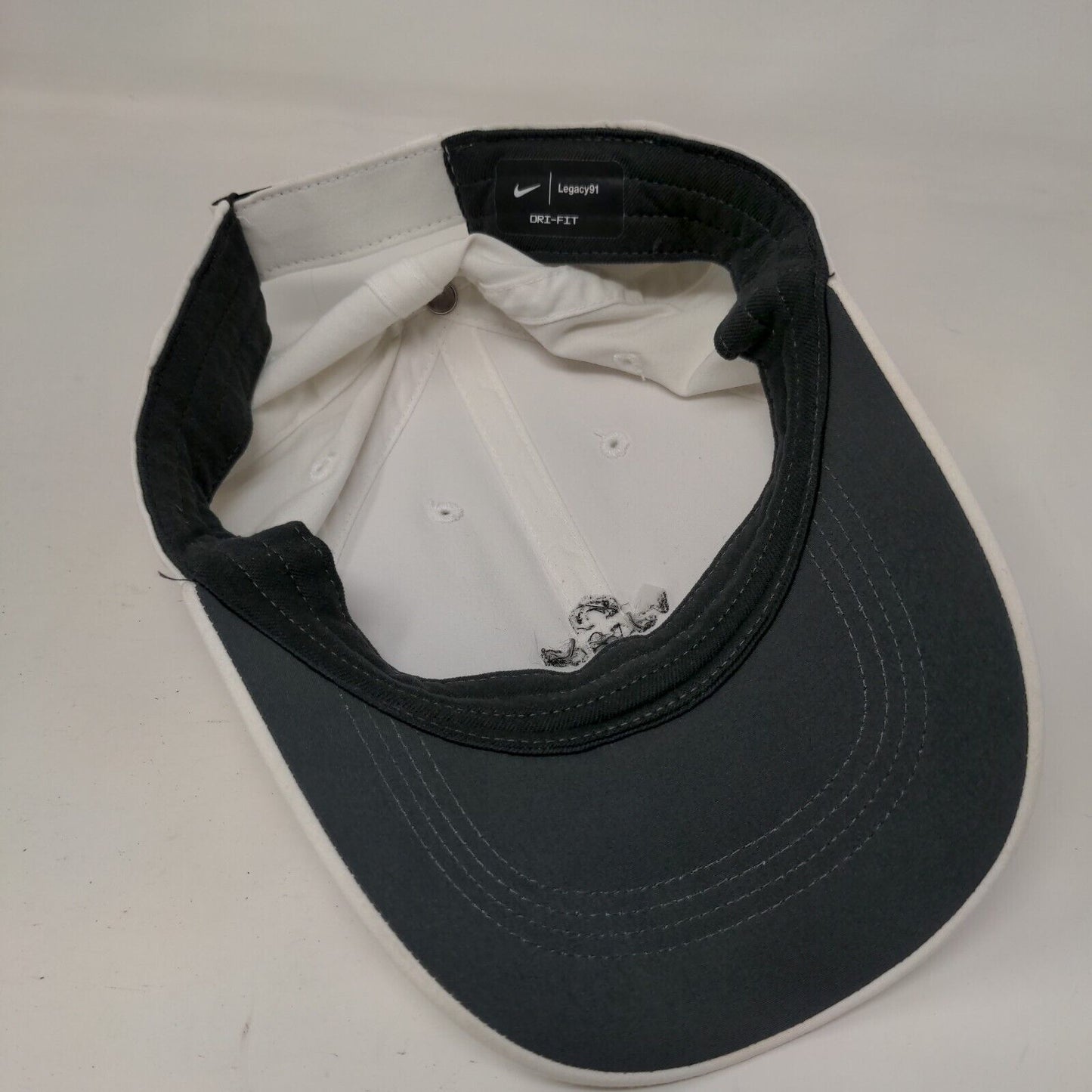 Vacasa Strapback Hat White One Size Adjustable Legacy 91 Dri-Fit Nike 6 Panel