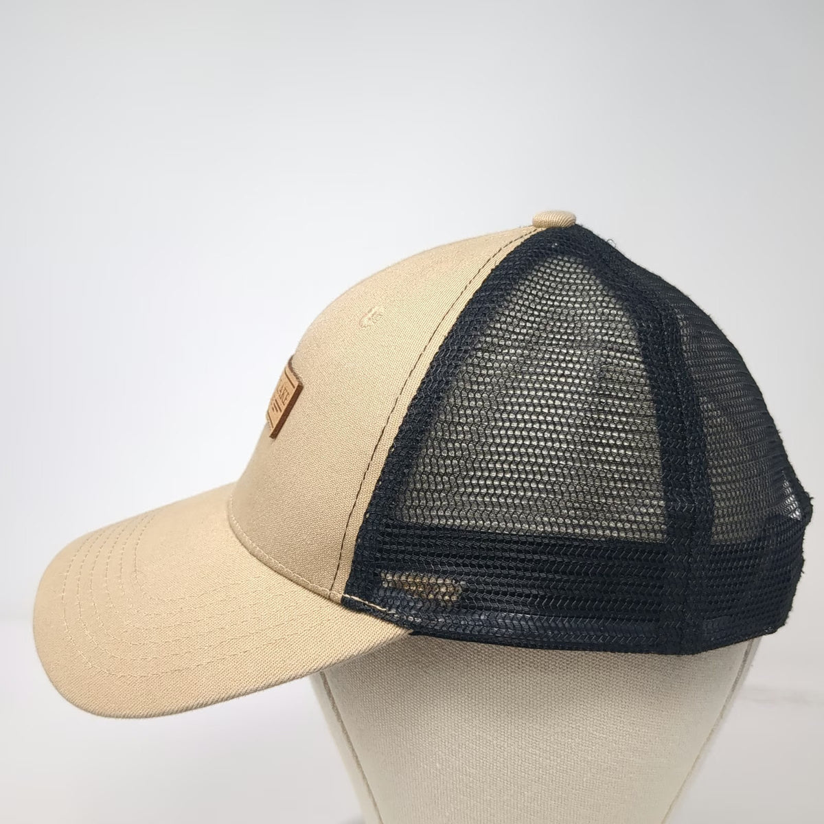 Locale Redfish Lake Lodge Trucker Hat Beige Black One Size Snapback Mesh Patch