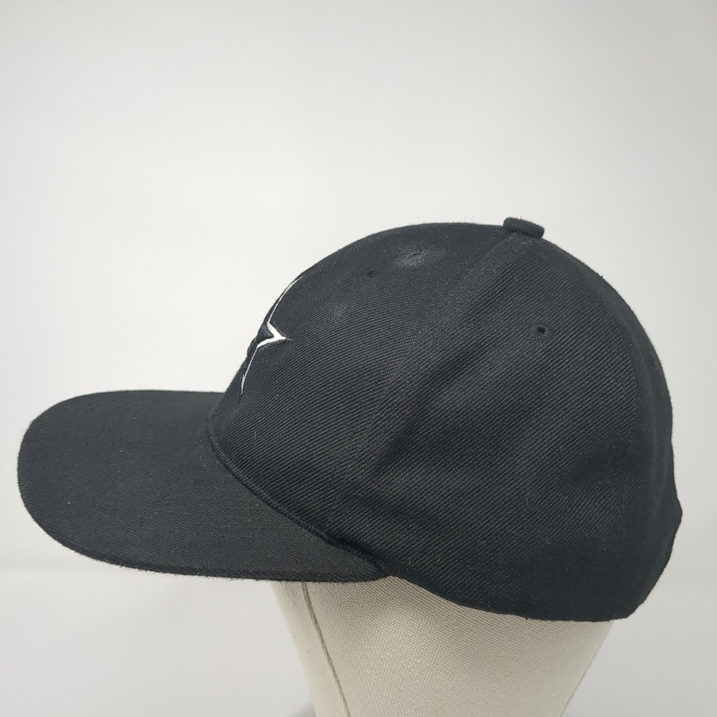 Star Snapback Hat Black One Size Adjustable Embroidered Logo 6 Panel