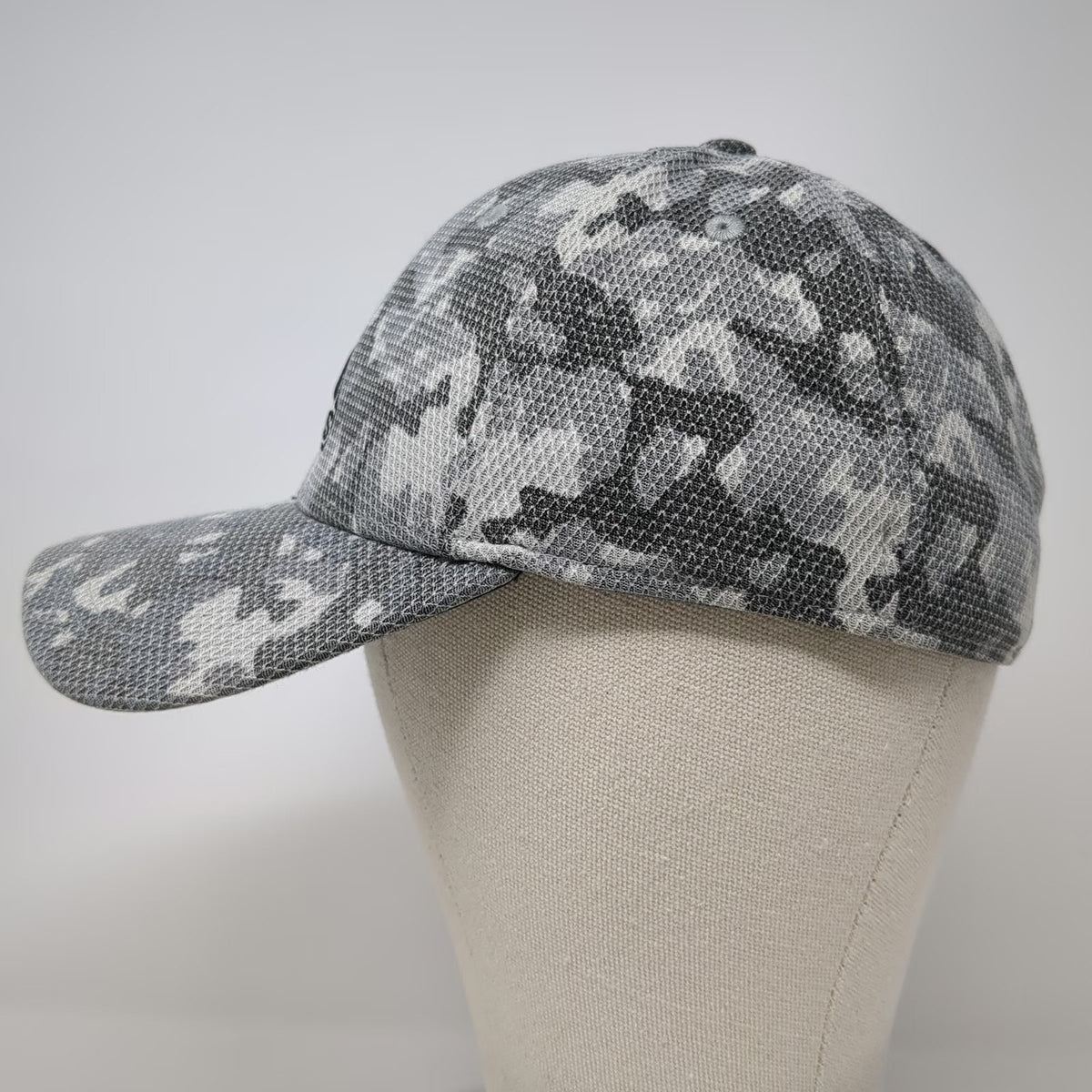 Adidas Baseball Cap Gray One Size Fitted Camo Mesh Stretch Hat Embroidered Logo