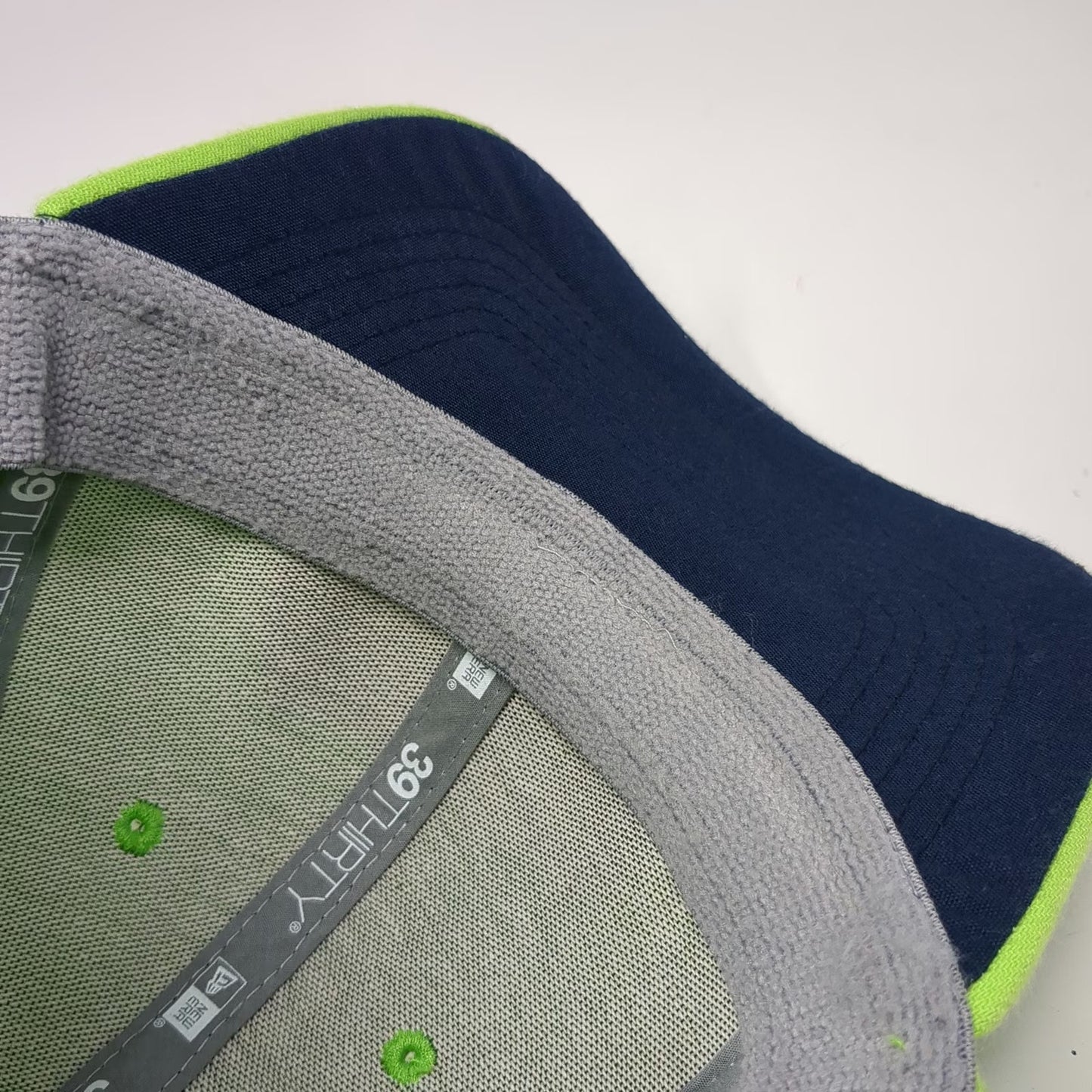 Seattle Seahawks NFL New Era XL Green Blue Baseball Cap Stretch Fit 39THIRTY Hat