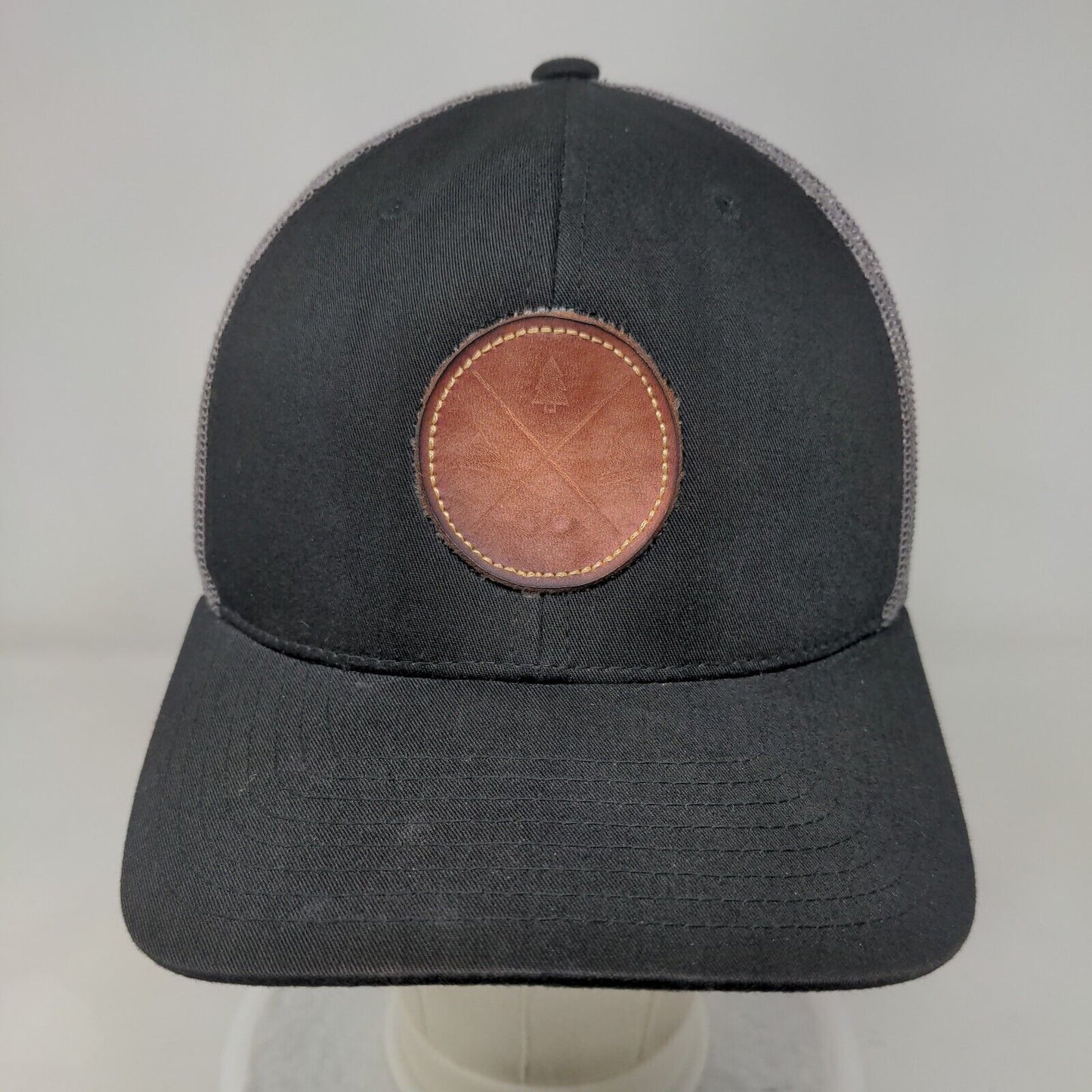 Unbranded Snapback Trucker Hat Black One Size Mesh Back Leather Patch