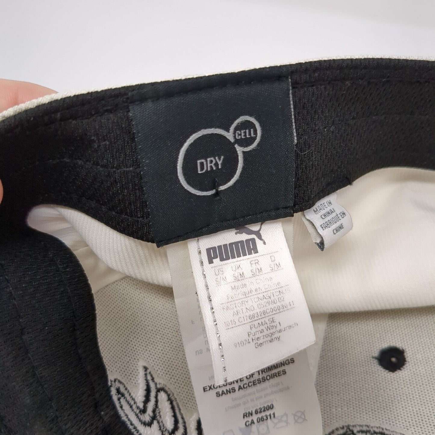 PUMA Fitted Hat White S/M Embroidered Colorblock Dry Cell 6 Panel