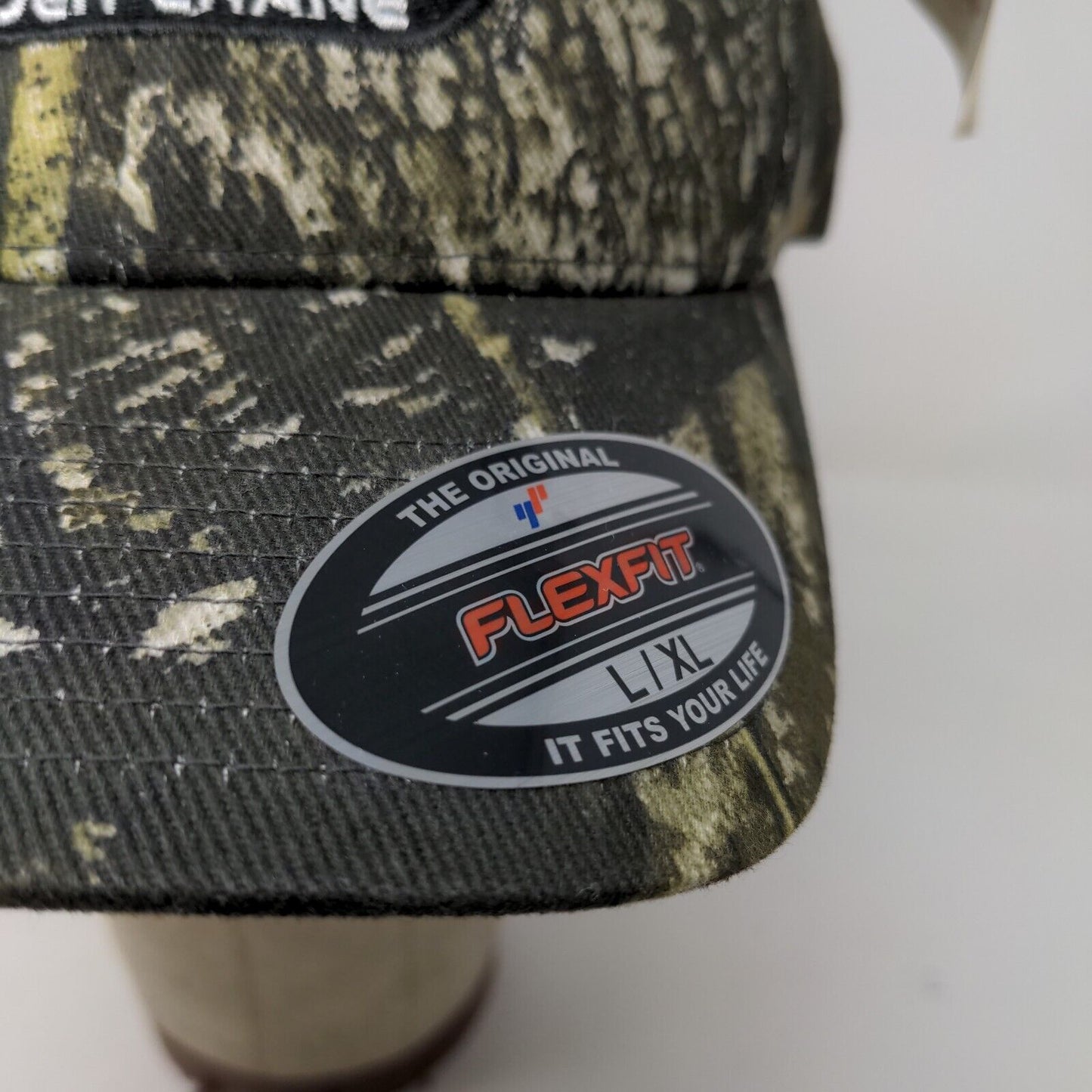 Mossy Oak Men's Fitted Camo Hat Size L-XL Embroidered Tiffin Loader Crane Logo