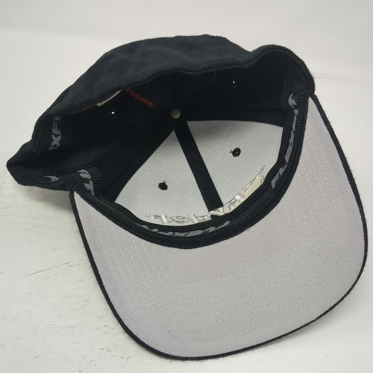Flexfit Baseball Cap Black XL Ryder Logo Silver Embroidery Elastic Fitted hat