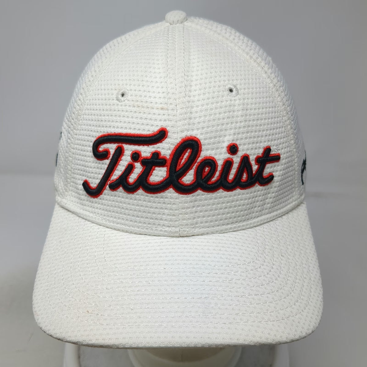 New Era Baseball Cap White XL Titleist Pro V1 FJ Golf Waffle Stretch Fit Hat