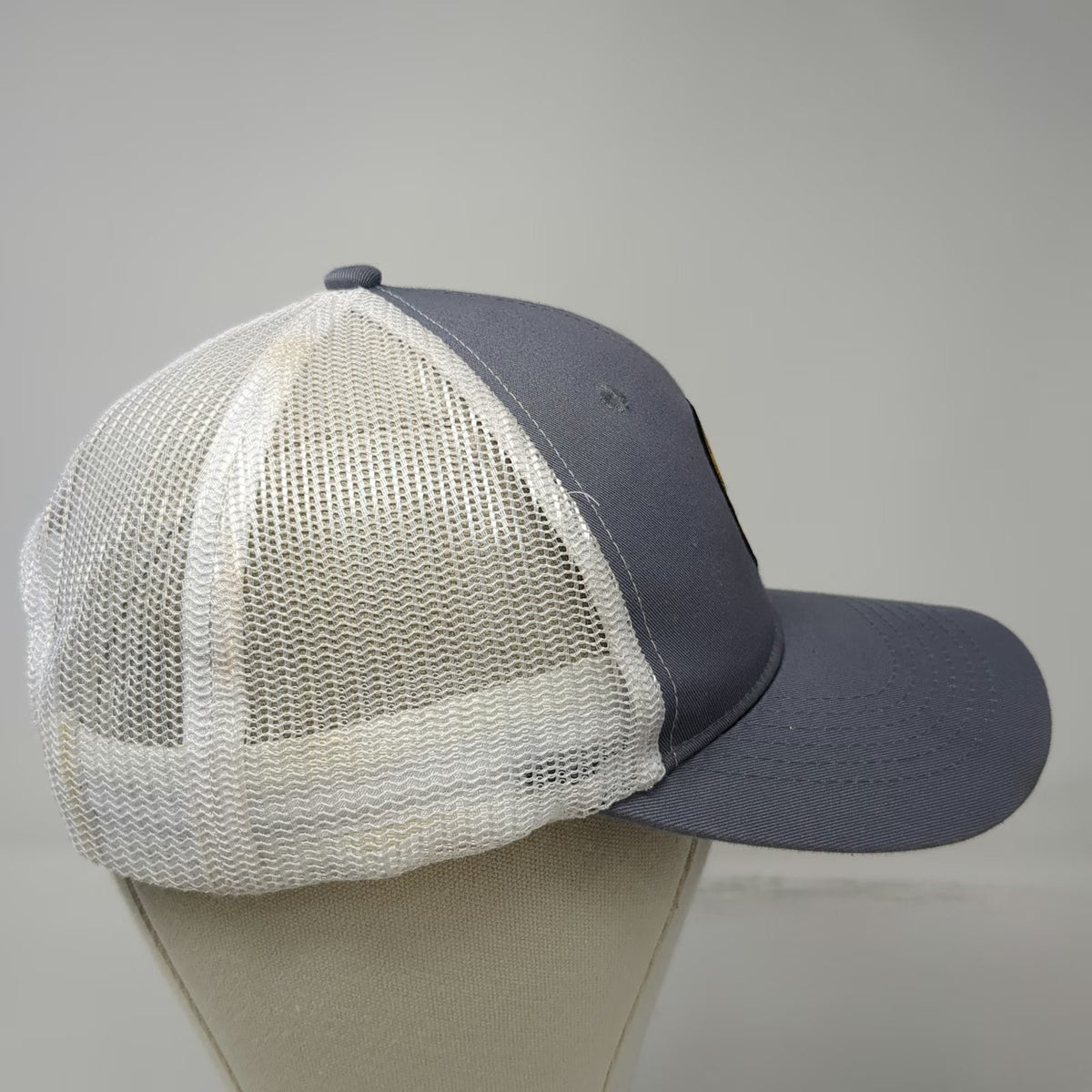 The Icebox Trucker Hat Gray White One Size Buffalo Wild Wings Weck bw-3 Patch