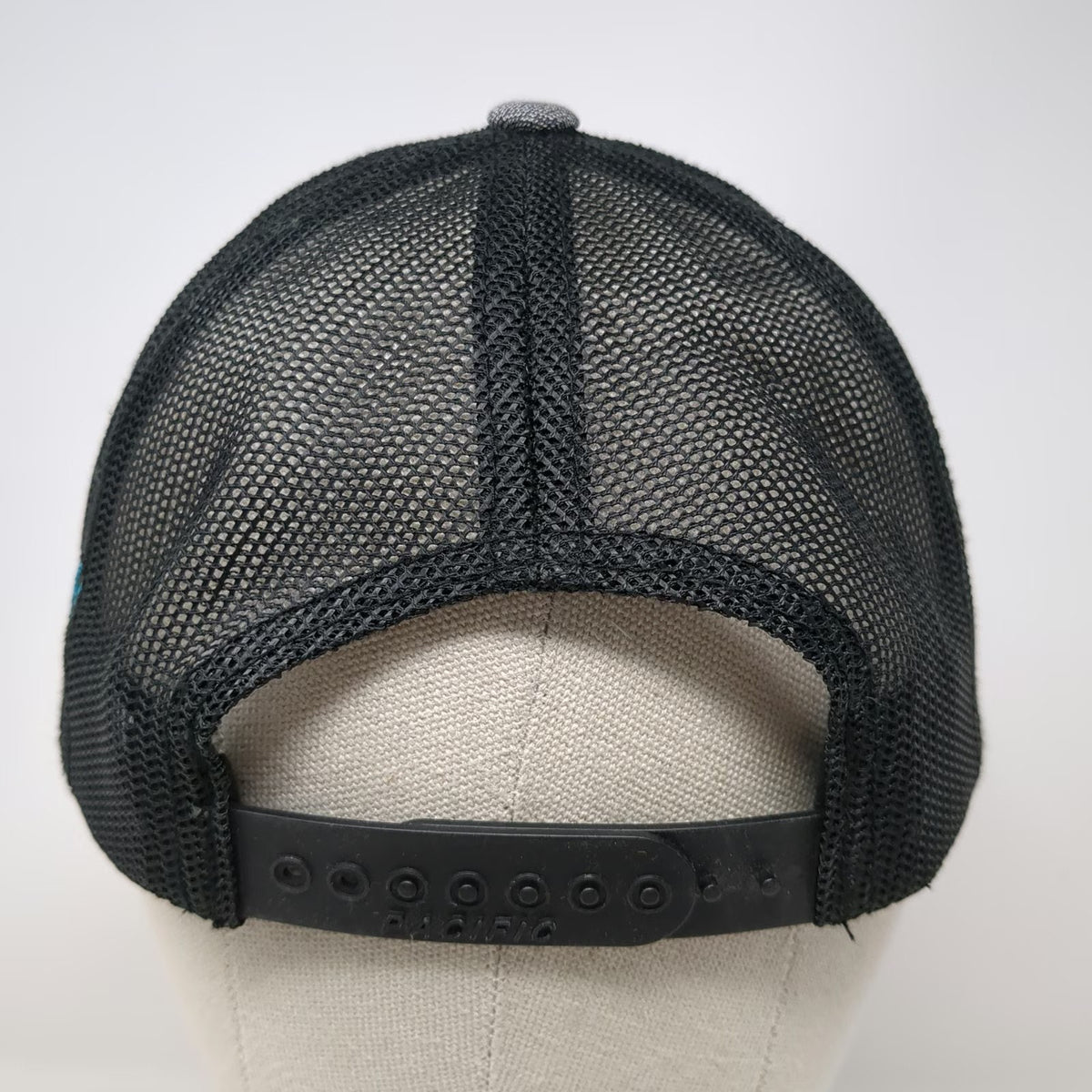 Pacific Headwear Trucker Hat Gray One Size Farmers Bank Since 1917 Mesh Snapback