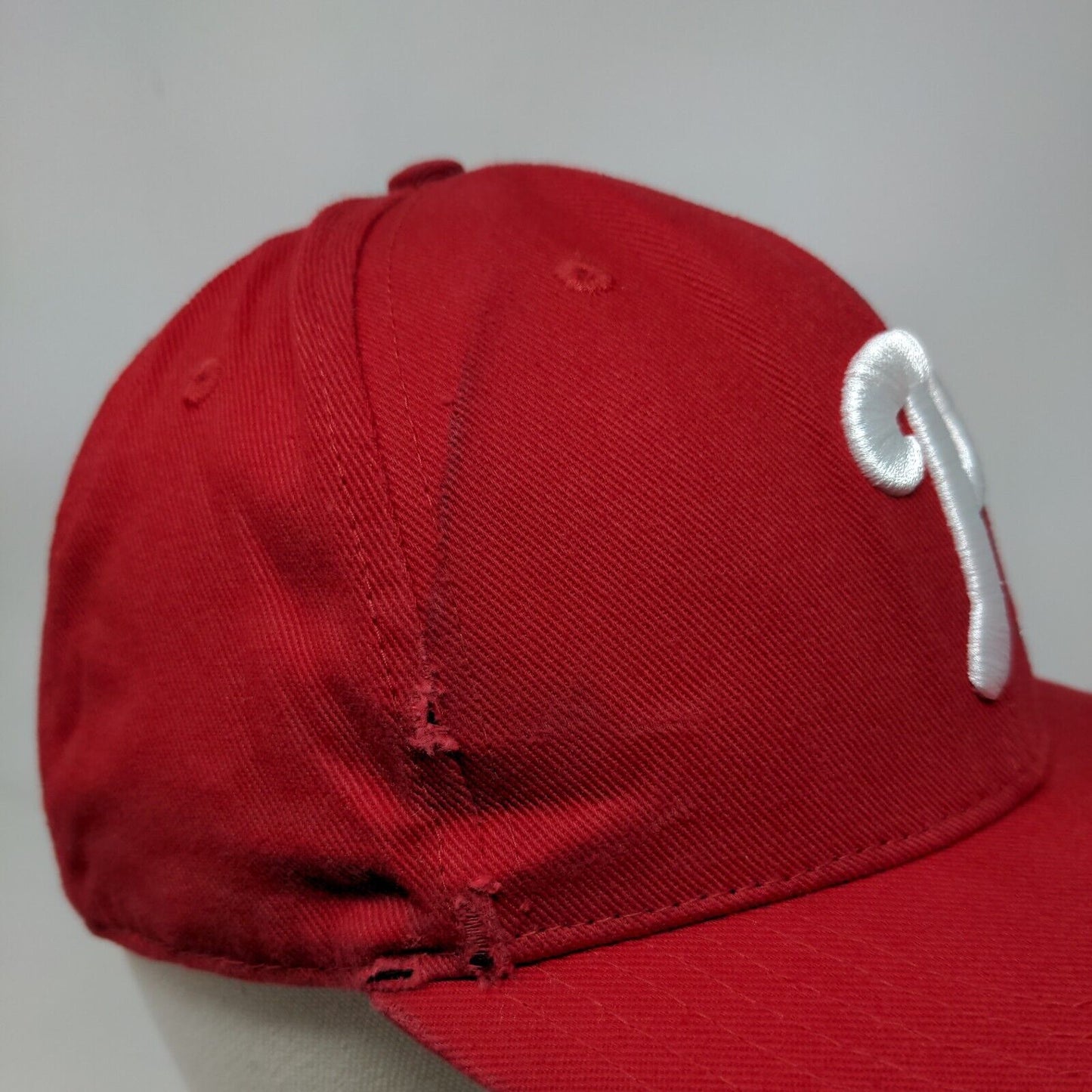 Fan Favorite MLB Strapback Hat Red OSFA Philadelphia Phillies Embroidered Logo