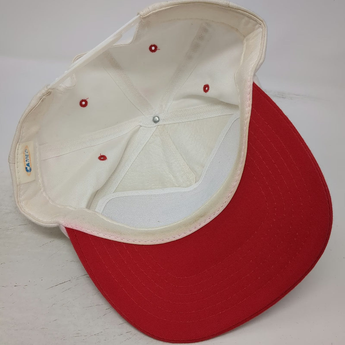 Cameo 5 Panel White Red Mount St. Helens Helicopter Mountain Hat Vintage