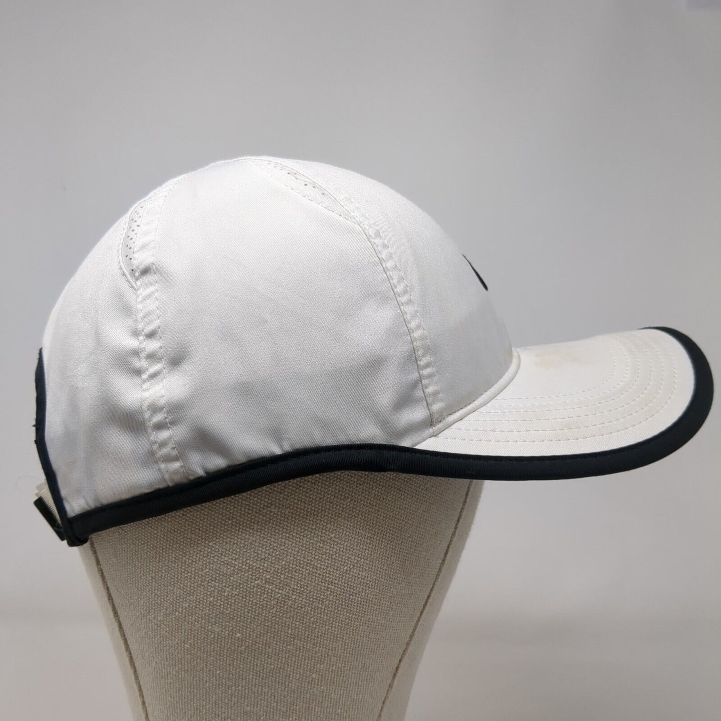 Nike Dri-Fit Strapback Hat White One Size Featherlight Black Trim