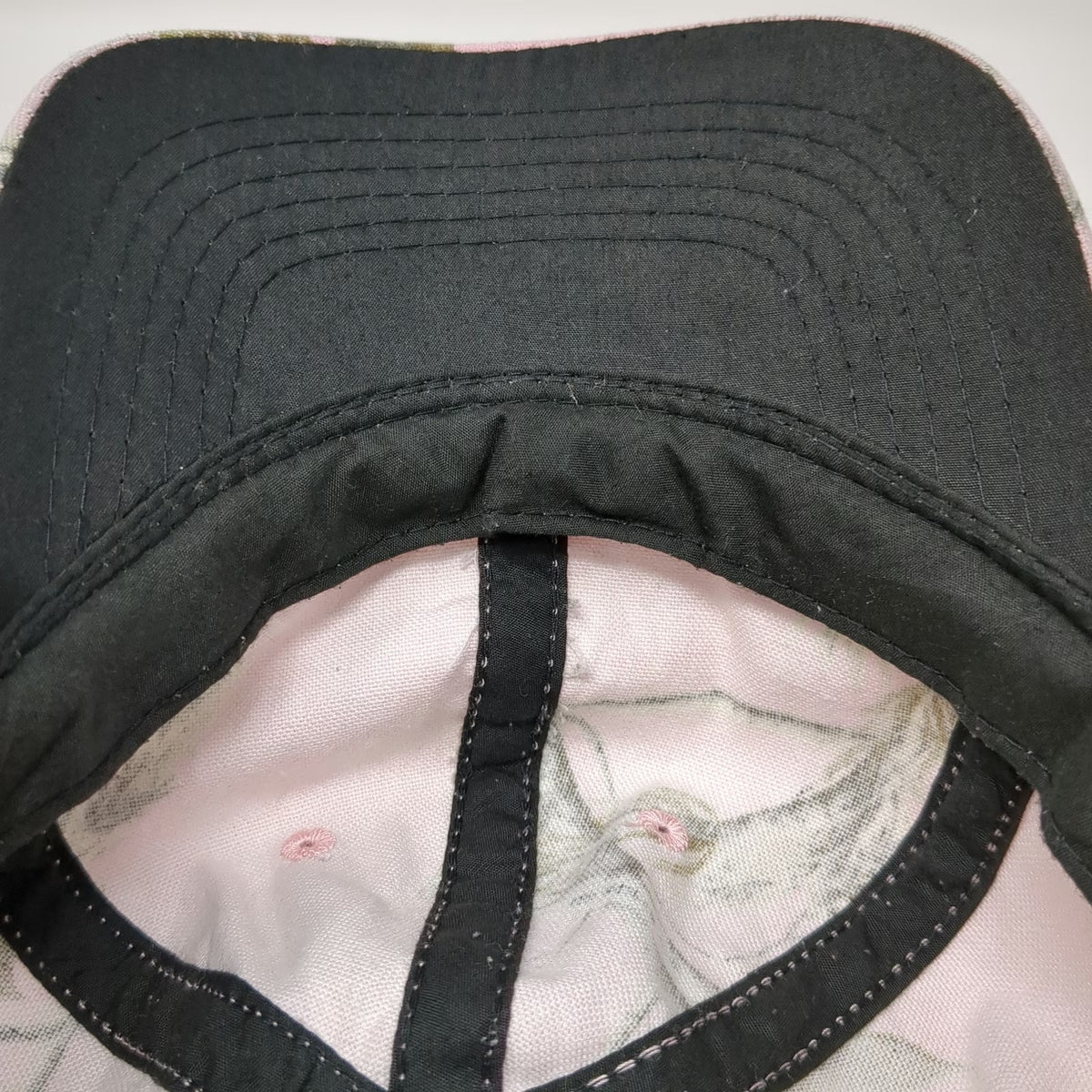 Realtree Pink Camo Baseball Cap Hat One Size Adjustable Strapback Hunting Woods