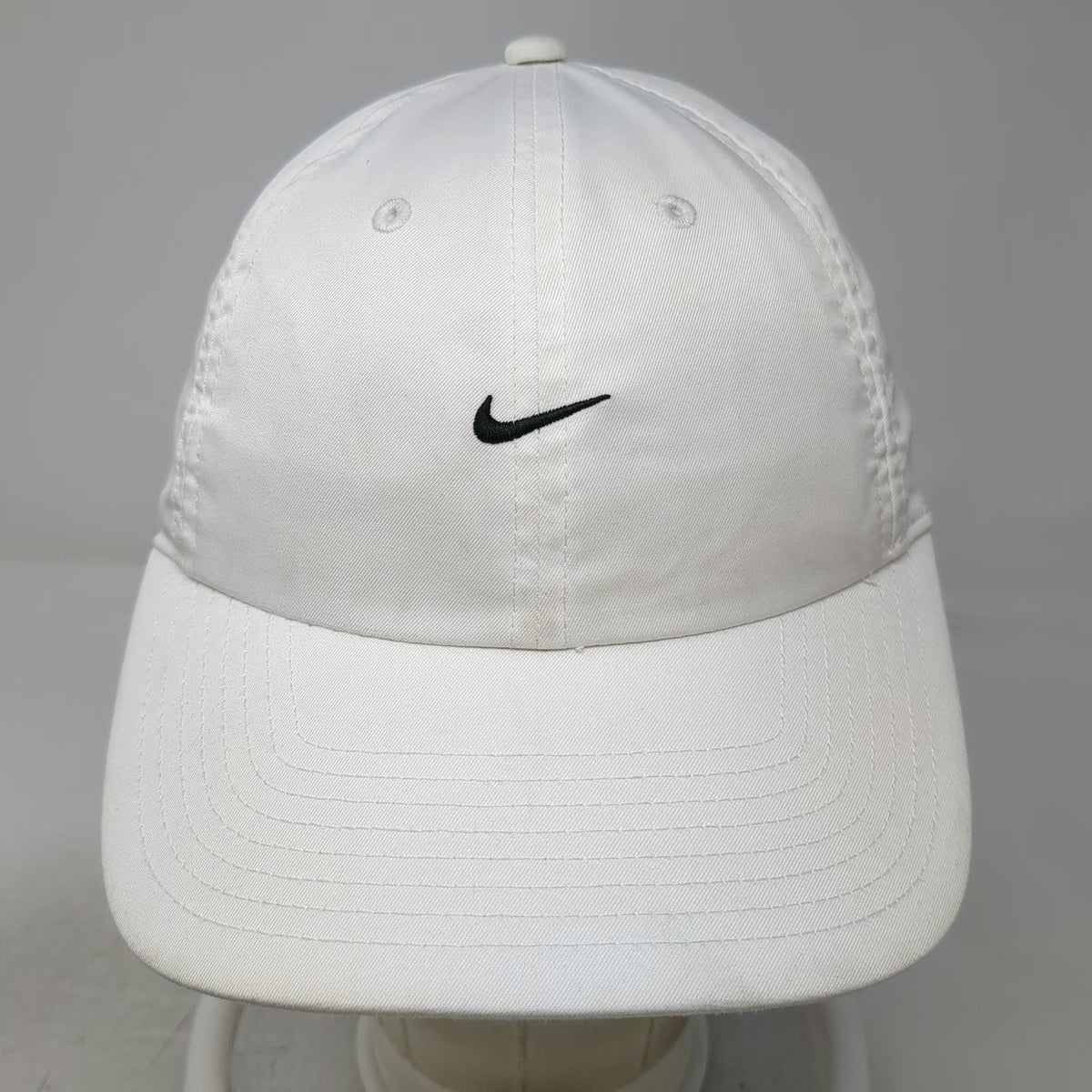 Nike Baseball Cap White M Black Swoosh Logo Adjustable Slideback Polyester Hat