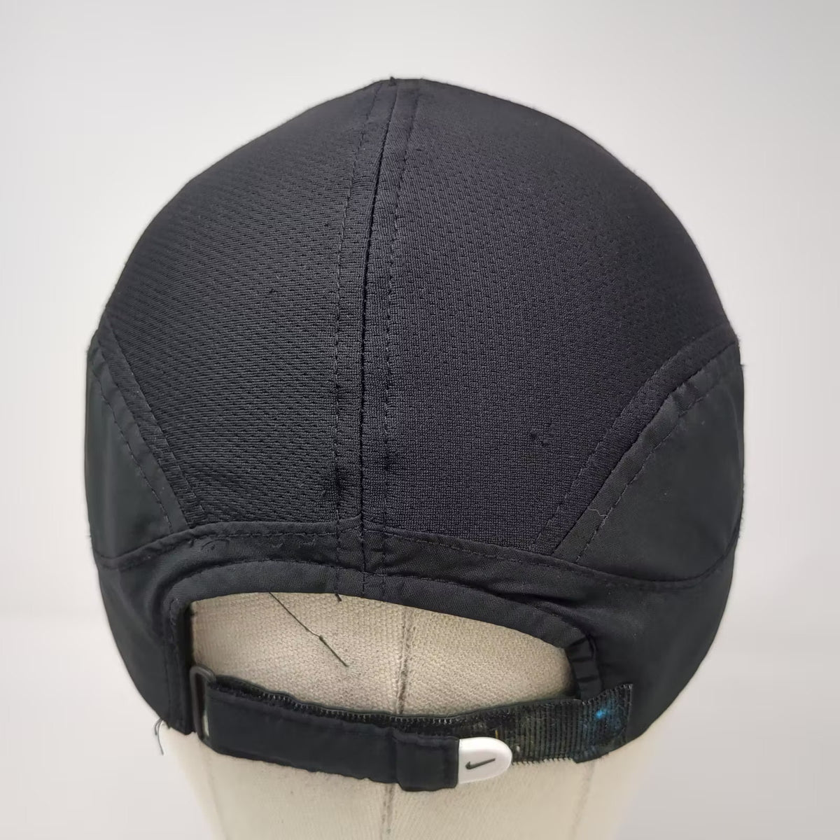 Nike Baseball Cap Hat Black OS Dri-Fit Featherlight Adjustable Strapback Cap