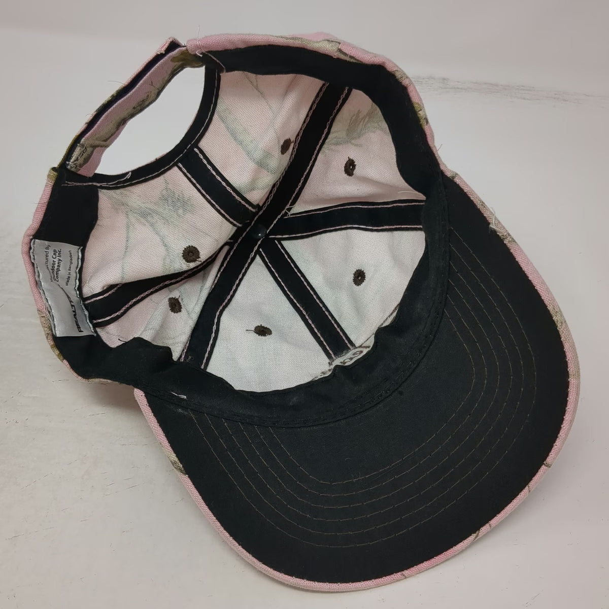 Realtree Baseball Cap Pink OSFM Team Logo Camo Hunting Strapback Hat Outdoors