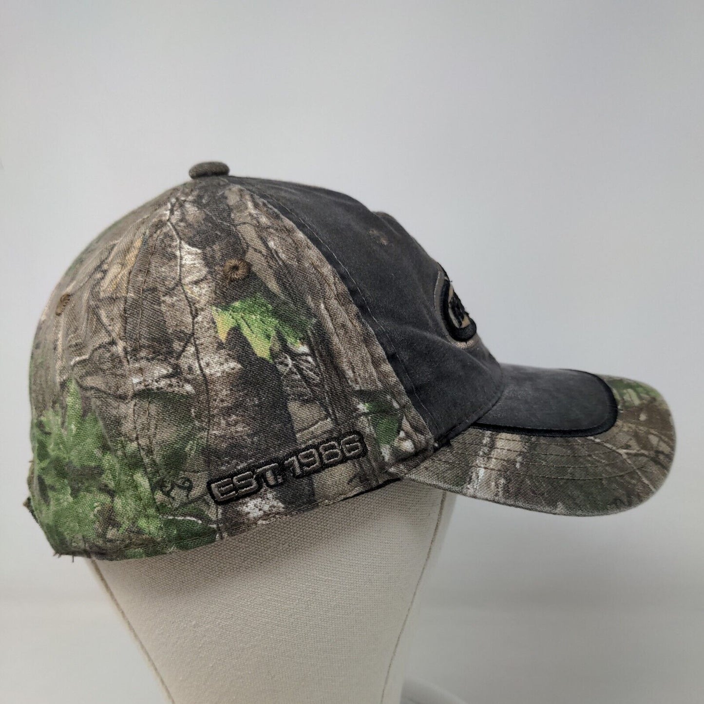 Team Realtree Men's Strapback Camo Hat Size OSFM Embroidered Spell Out Logo