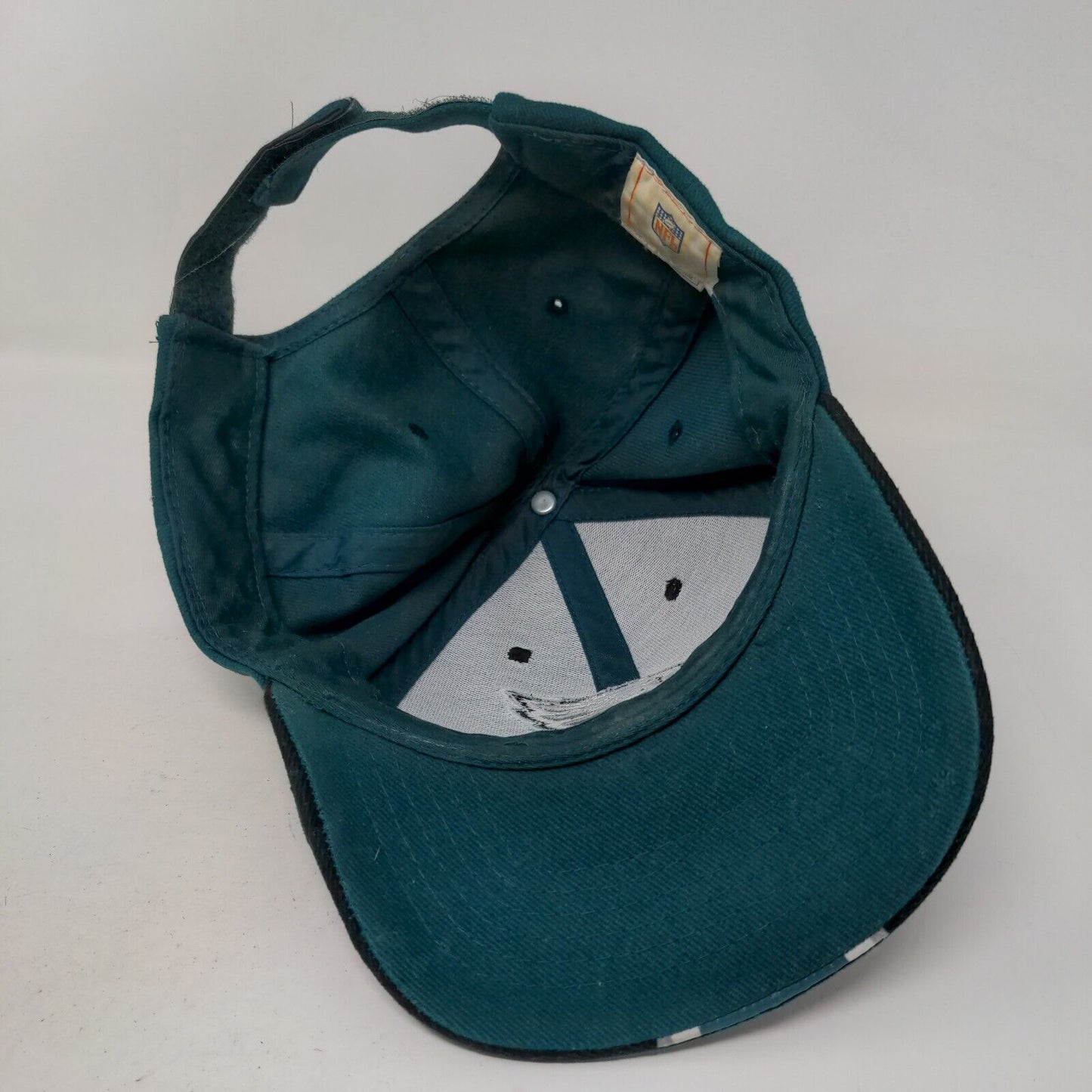 NFL Men's Strapback Hat Green OSFM Philadelphia Eagles Embroidered Logo