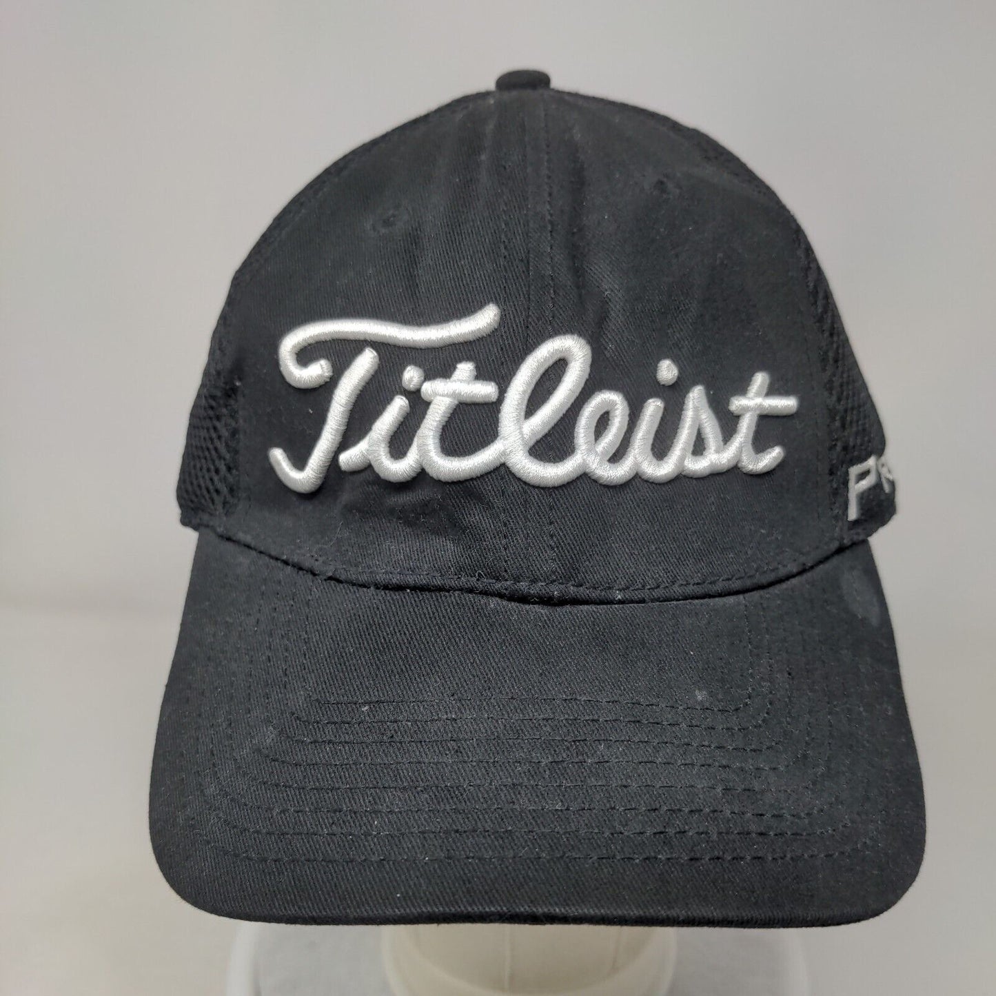 Titleist Fitted Mesh Back Hat Black Medium-Large Embroidered New Era