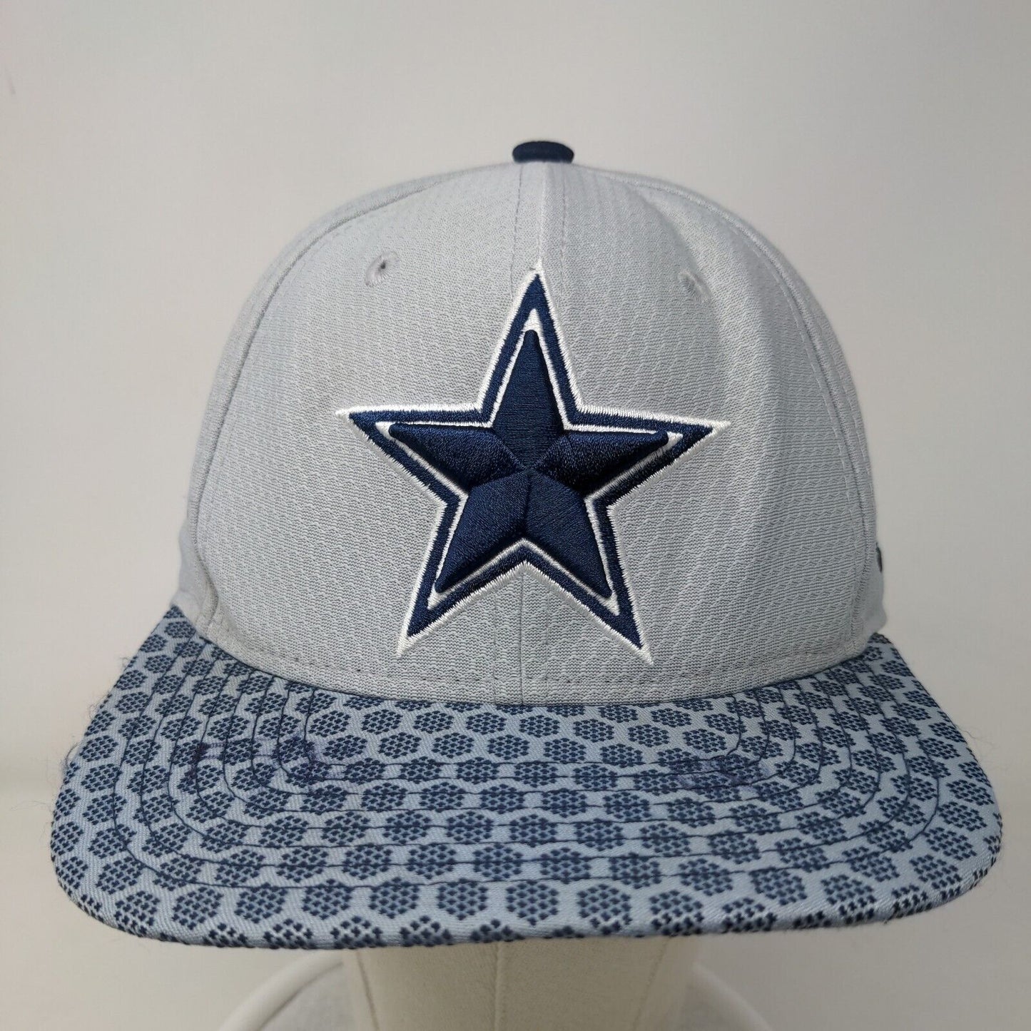 New Era 59Fifty Men's Snapback Hat Gray NFL Dallas Cowboys Embroidered Logo