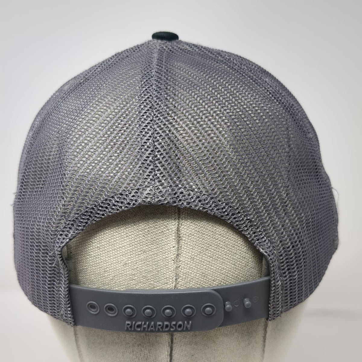 Richardson Trucker Hat Black One Size Snapback Intermountain Hytorc Red Brim