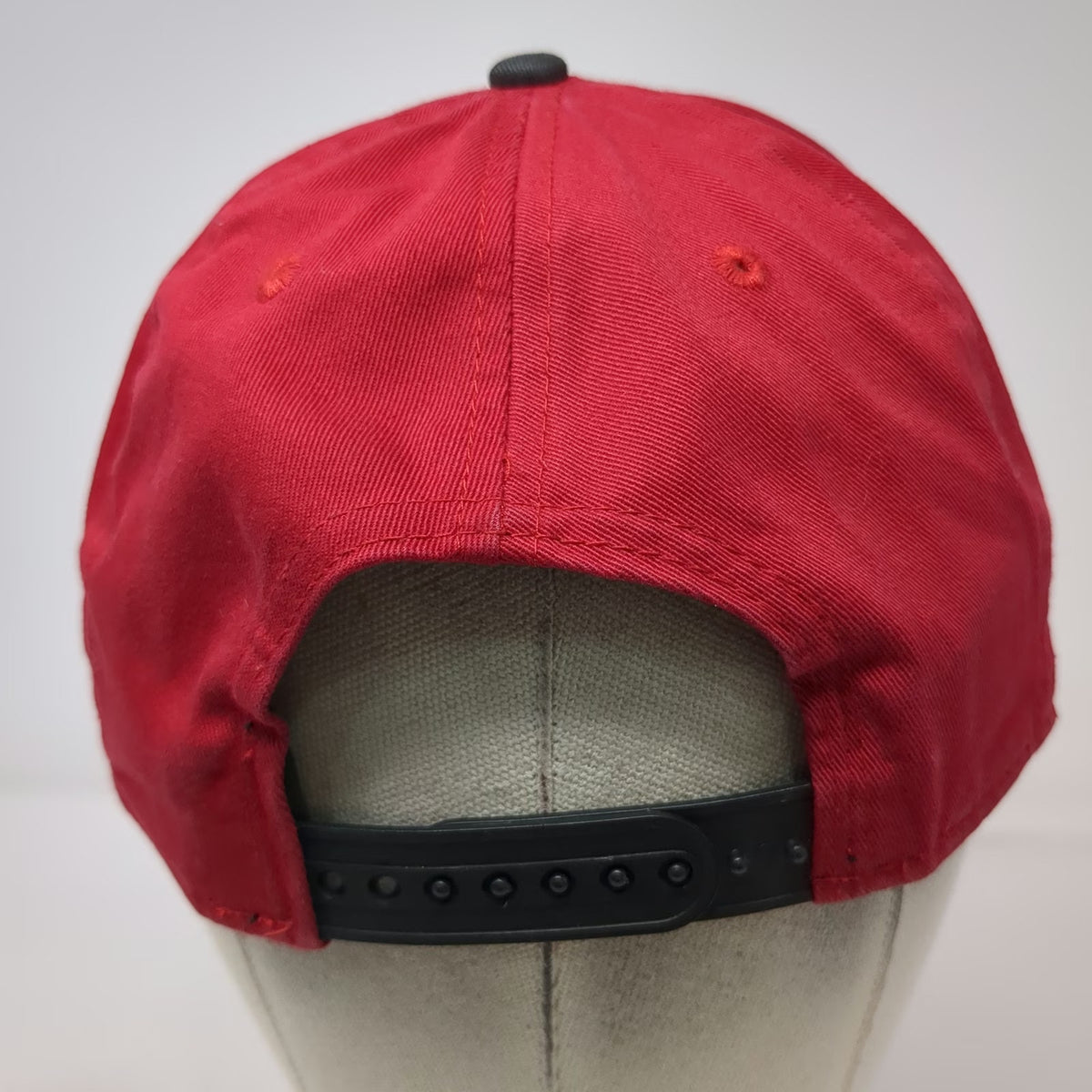 New Era UNLV Rebels NCAA Red Snapback Hat OS OSFM Flat Brim Mascot Logo Cap