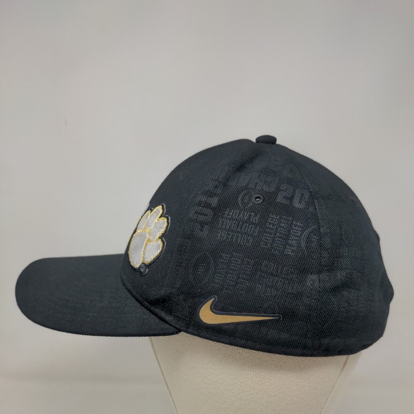 Nike Locker Room Men's Slideback Hat Black OSFM 2018 Clemson Tigers Champions