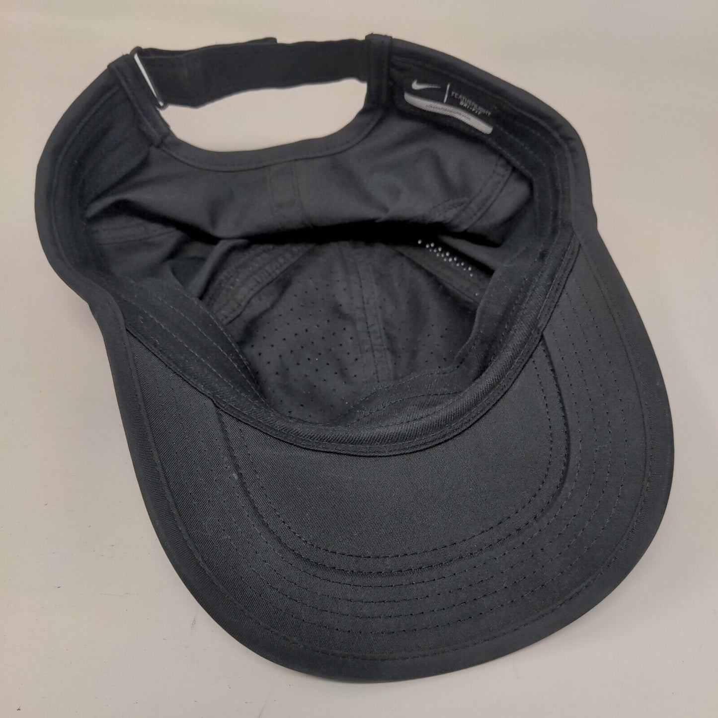 Nike Strapback Hat Black One Size Adjustable Featherlight Dri-Fit
