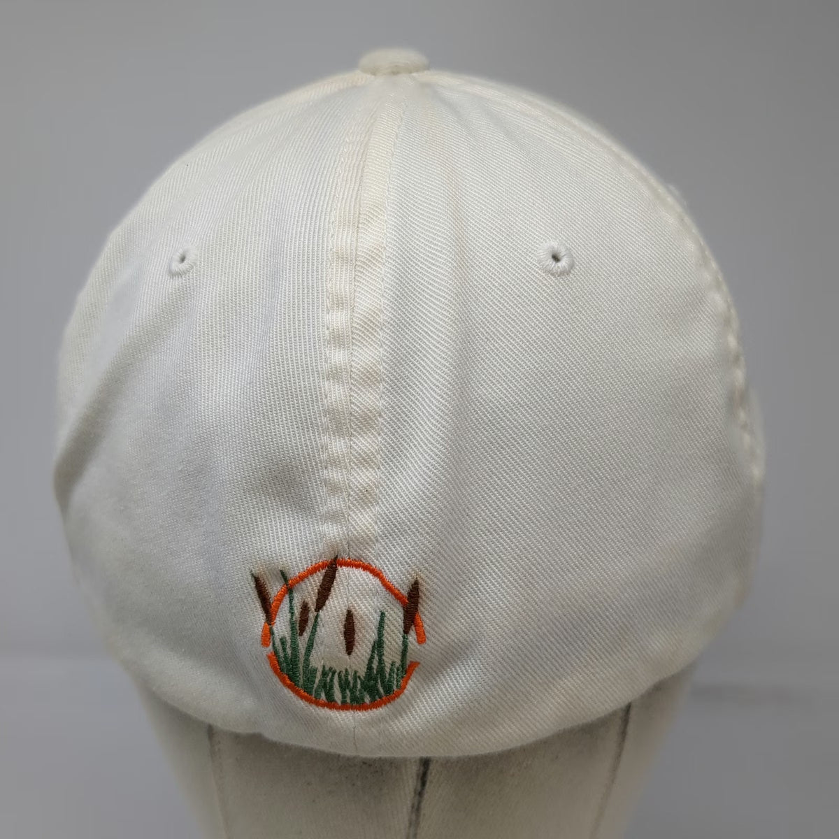 Flexfit Baseball Cap White XL Fitted Coldwater Paint Logo Cattails Hat Graphic