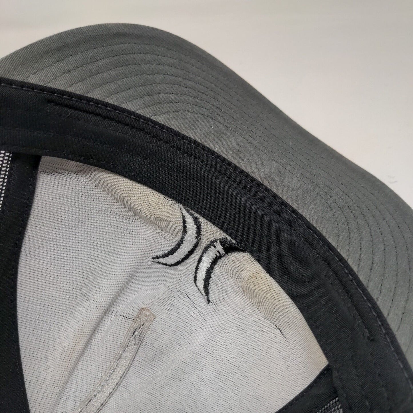 Hurley Snapback Mesh Back Trucker Hat Gray One Size Colorblock Yupoong